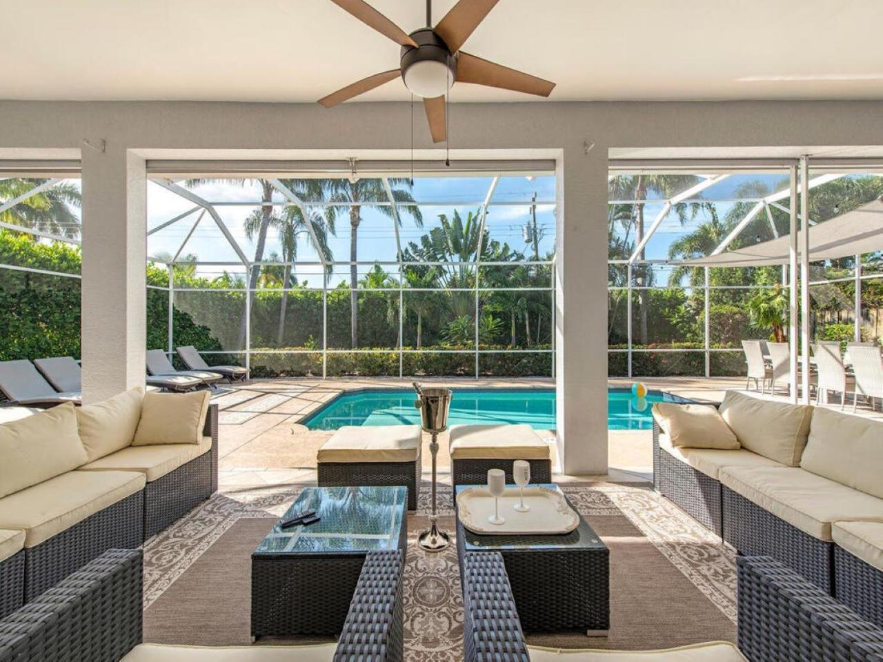 North Naples Lux Family 3 Bedroom With Pool Villa Walk To Beach And Mercato מראה חיצוני תמונה